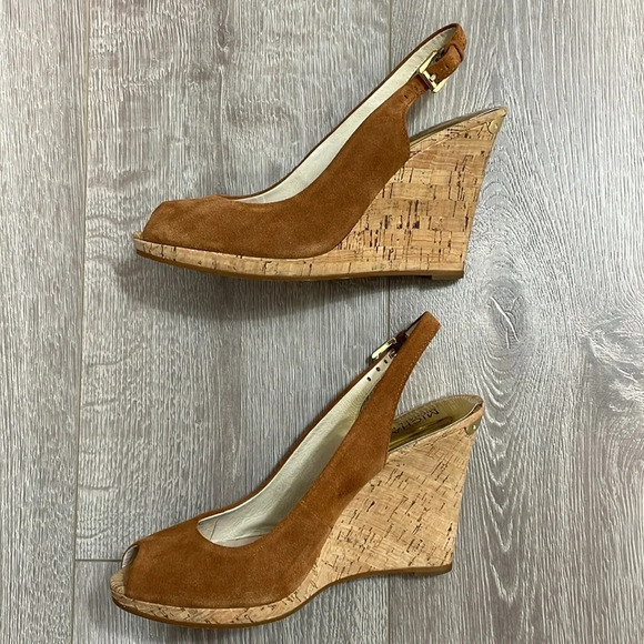 MICHAEL Michael Kors Cork Wedge Peep Toe Faux Suede Sandal 9M - Picture 12 of 15